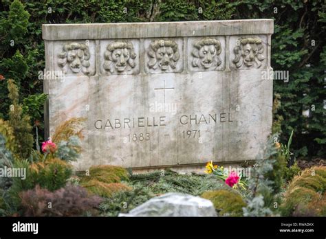 coco chanel cimetière|Tombe de Coco Chanel .